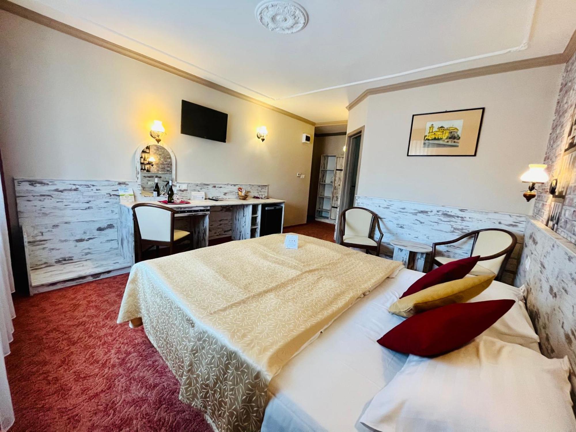 Hotel Korona Wellness, Rendezvény és Borszálloda Eger Habitación foto