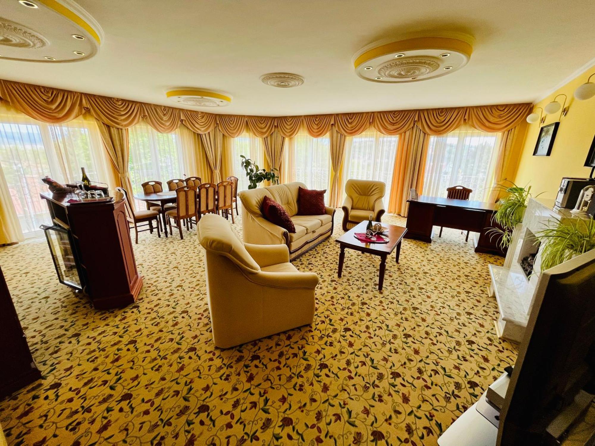 Hotel Korona Wellness, Rendezvény és Borszálloda Eger Habitación foto